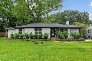 1340 Downs Dr SW, Atlanta, GA 30311 - Photo 2