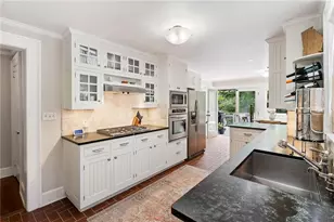 255 Springdale Dr NE, Atlanta, GA 30305 - Photo 10