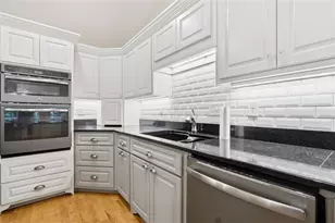 2170 Lullwater Ct, Lawrenceville, GA 30043 - Photo 2