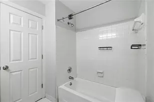 7500 Roswell Rd, Sandy Springs, GA 30350 - Photo 20