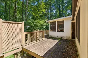 5813 O'Hara Dr SW, Stone Mountain, GA 30087 - Photo 38