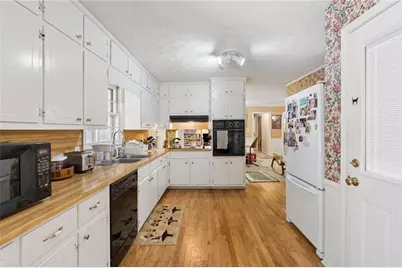 5813 Ohara Drive SW, Stone Mountain, GA 30087 - Photo 14