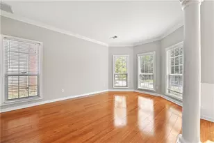 2745 Turning Leaf Dr, Lawrenceville, GA 30044 - Photo 10
