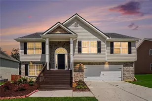 1131 Rose Terrace Cir, Loganville, GA 30052 - Photo 2
