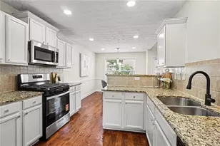 1131 Rose Terrace Cir, Loganville, GA 30052 - Photo 10