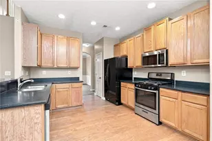 75 Greenland Dr, McDonough, GA 30253 - Photo 4