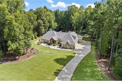 931 Antrim Glen Drive, Hoschton, GA 30548 - Photo 2