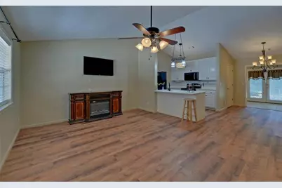 2947 Florence Drive, Gainesville, GA 30504 - Photo 2