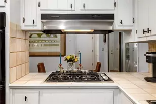 1921 Lilburn Stone Mountain Rd, Smoke Rise, GA 30087 - Photo 20