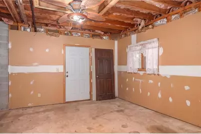 1921 Lilburn Stone Mountain Road, Smoke Rise, GA 30087 - Photo 44