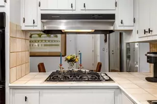 1921 Lilburn Stone Mountain Rd, Smoke Rise, GA 30087 - Photo 20