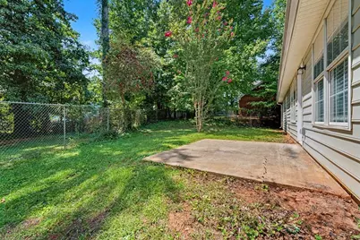 5747 McCurdy Court, Stone Mountain, GA 30087 - Photo 16