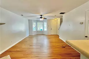 725 Crestwell Circle SW, Atlanta, GA 30331 - Photo 2