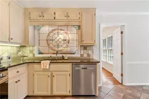 2369 North Forest Dr, Marietta, GA 30062 - Photo 10