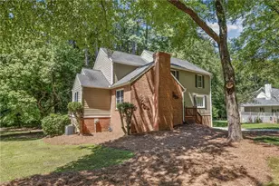 2369 North Forest Dr, Marietta, GA 30062 - Photo 32