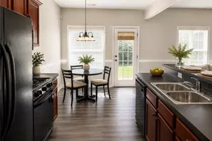 72 Wayne Meadows Ct, Douglasville, GA 30134 - Photo 4