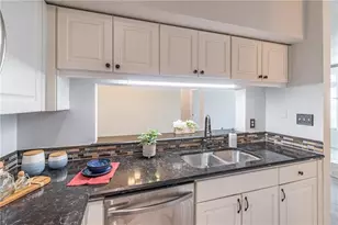 240 Renaissance Pkwy NE, Atlanta, GA 30308 - Photo 20