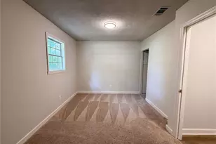 3704 Meadowview Dr, Lithia Springs, GA 30122 - Photo 10