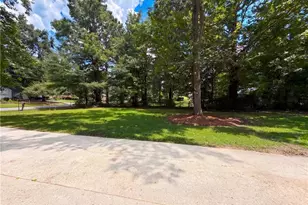 3704 Meadowview Dr, Lithia Springs, GA 30122 - Photo 18