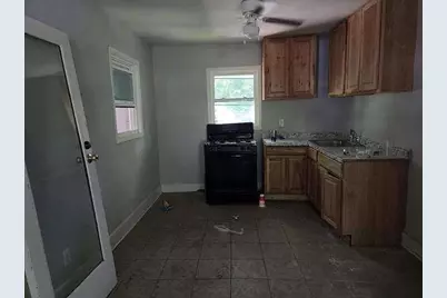 1627 Hasty Place, Atlanta, GA 30318 - Photo 6