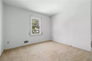 1560 Rose Garden Ln, Loganville, GA 30052 - Photo 14