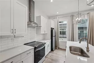 193 Chestnut Cir, Atlanta, GA 30342 - Photo 6