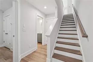 193 Chestnut Cir, Atlanta, GA 30342 - Photo 14