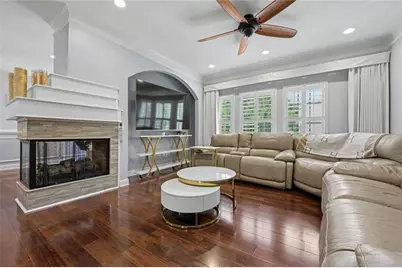 1004 Glen Ivy, Marietta, GA 30062 - Photo 2