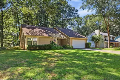 950 Laurel Mill Drive, Roswell, GA 30076 - Photo 2