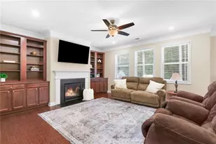 526 Rokeby Dr, Woodstock, GA 30188 - Photo 4