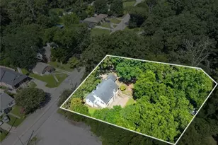 1885 Connally Dr, Atlanta, GA 30344 - Photo 1