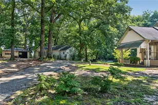 1885 Connally Dr, Atlanta, GA 30344 - Photo 4
