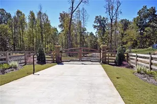 352 Mulberry Rd, Winder, GA 30680 - Photo 1