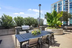 250 Pharr Rd NE, Atlanta, GA 30305 - Photo 26