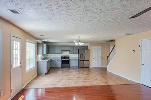 2760 Rusticwood Dr, Snellville, GA 30078 - Photo 10