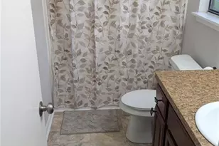 945 Hemingway Rd, Stone Mountain, GA 30088 - Photo 10