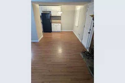 945 Hemingway Road, Stone Mountain, GA 30088 - Photo 6