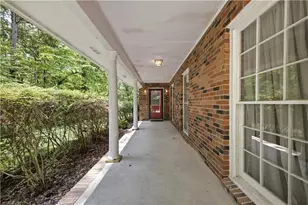 571 Frontier Cir, Summerville, GA 30747 - Photo 4