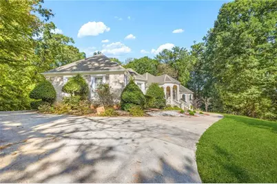 1565 Mountain Shadow Trail, Stone Mountain, GA 30087 - Photo 2