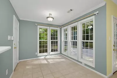 110 Brookstone Crest, Newnan, GA 30265 - Photo 10