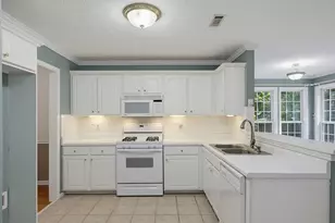 110 Brookstone Crest, Newnan, GA 30265 - Photo 6