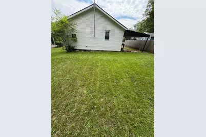 1050 N Clarke Street, Milledgeville, GA 31061 - Photo 2