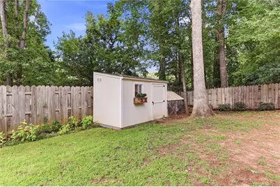 670 Robinhood Trail, Gainesville, GA 30501 - Photo 44