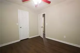 75 Robin Hood Rd, Covington, GA 30014 - Photo 10