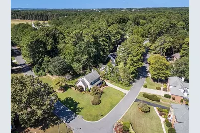 147 Lakeside Drive NW, Kennesaw, GA 30144 - Photo 8