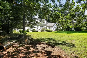 2210 E Doublegate Dr, Albany, GA 31721 - Photo 6