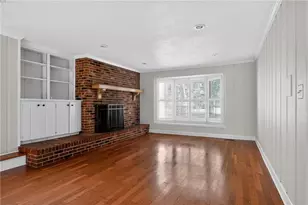 2210 E Doublegate Dr, Albany, GA 31721 - Photo 12