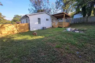 768 4th St, Stone Mountain, GA 30083 - Photo 16