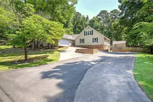 224 Shadowood Dr SE, Calhoun, GA 30701 - Photo 2