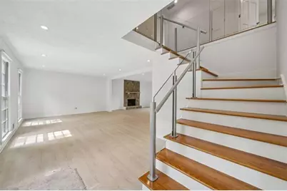 5132 Willow Point Parkway, Marietta, GA 30068 - Photo 2